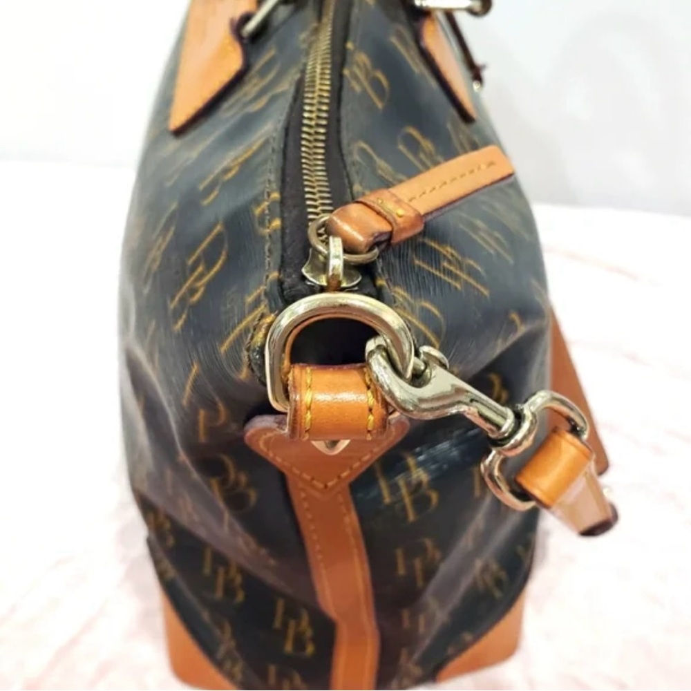 Dooney & Bourke 1975 Signature Vanessa Satchel with matching Wallet - Picture 5 of 14